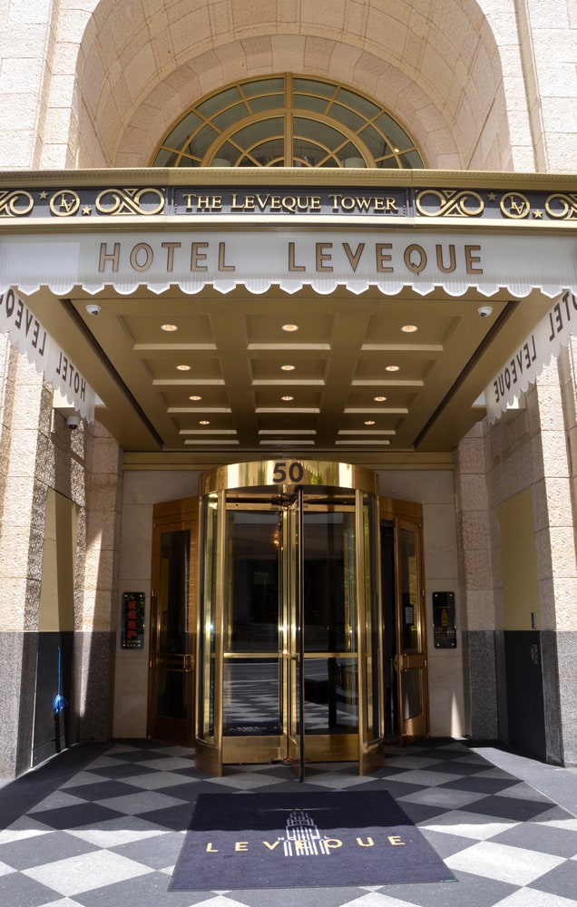 Hotel LeVeque